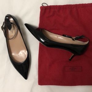 Valentino heels size 8